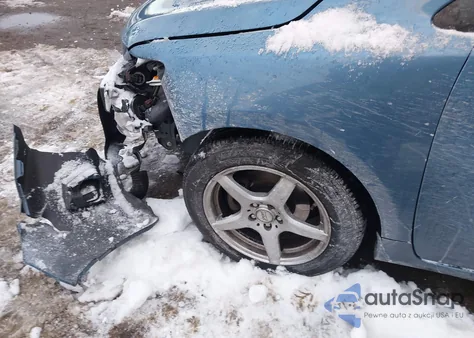 2013 Toyota Corolla L z USA, uszkodzony, nr VIN 5YFBU4EE4DP086952